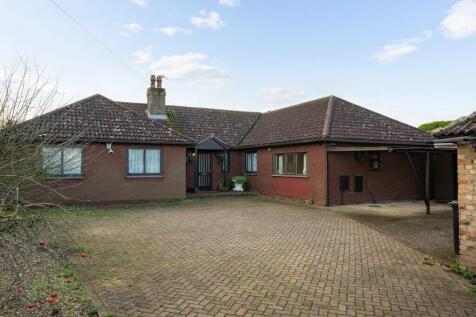 5 bedroom detached bungalow for sale