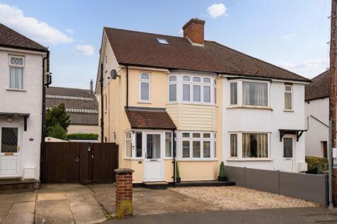 4 bedroom semi-detached house for sale