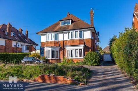 Portchester Road, Bournemouth, BH8 2 bed apartment for sale