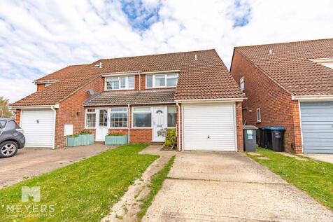 Iwerne Close, Muscliff, BH9 3 bed semi