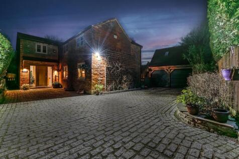 Church End, Southam CV47 5 bed detached house for sale