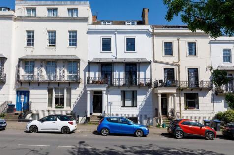 9 Dale Street, Leamington Spa CV32 2 bed apartment for sale