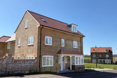 5 bedroom semi-detached house for sale