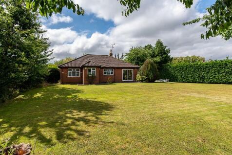Gonalston Lane, Hoveringham, Nottingham 2 bed detached bungalow for sale