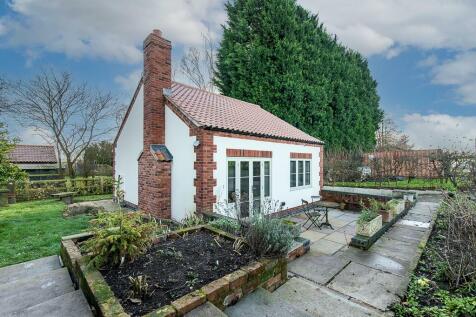 1 bedroom bungalow for sale