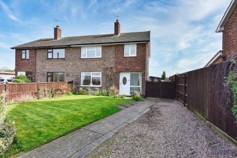 Stanhope Crescent, Stoke Bardolph... 3 bed semi
