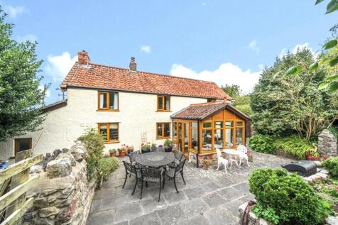 15 Canada Coombe, Hutton... 4 bed equestrian property for sale
