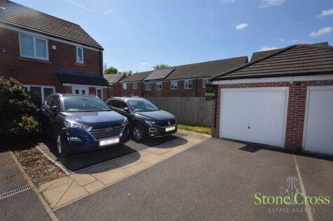 Nook Lane, Golborne, WA3 3BL 3 bed semi