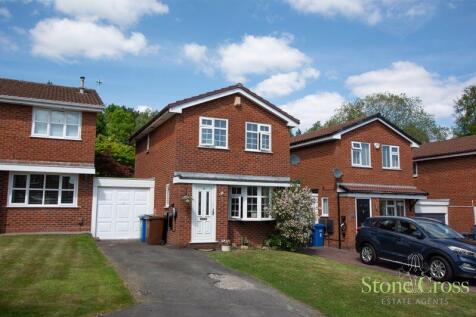 3 bedroom link detached house for sale