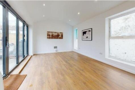 1 bedroom detached house for sale
