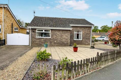 Barr Drive, Lakenheath IP27 3 bed detached bungalow for sale