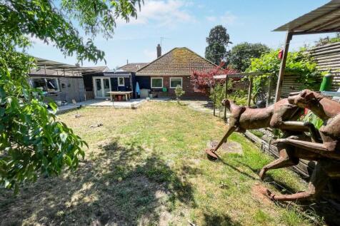 Hereward Way, Weeting IP27 3 bed detached bungalow for sale