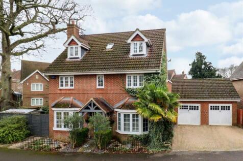 Kintbury Close, Fleet GU51 5 bed detached house for sale