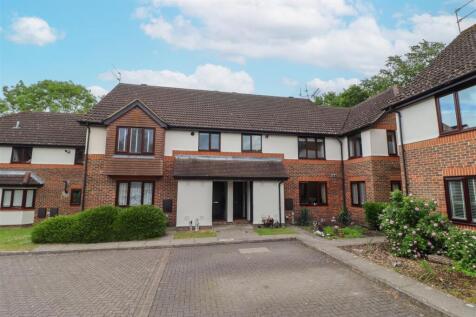 Saddleback Way, Fleet GU51 2 bed apartment for sale
