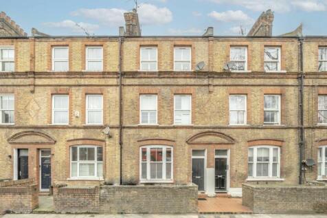 Queenstown Road, London SW8 2 bed flat for sale