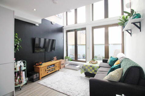 Derngate Lofts, Northampton, NN1 1 bed flat for sale