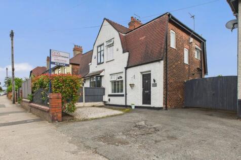 Manchester Road, Manchester M29 2 bed semi