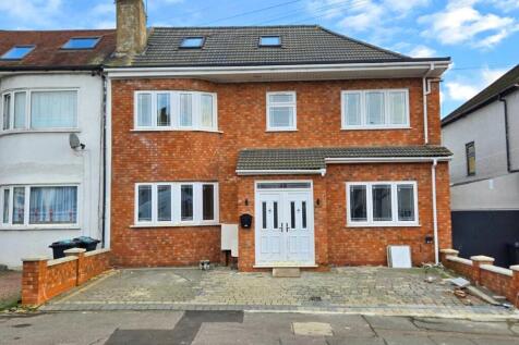 8 bedroom terraced house for sale