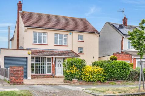 Marcus Avenue, Thorpe Bay SS1 4 bed detached house for sale