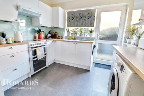 Thurne Rise, Martham 3 bed detached bungalow for sale