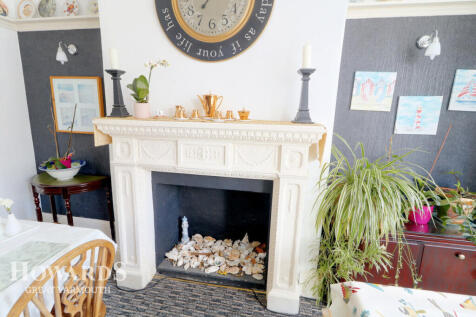 Trafalgar Road, Great Yarmouth 5 bed terraced house for sale