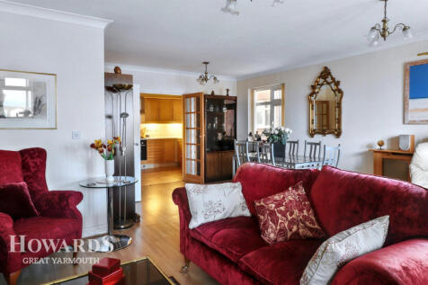 North Drive, Great Yarmouth 2 bed apartment for sale