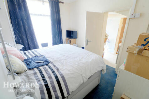 Melrose Terrace, Great Yarmouth 2 bed end of terrace house for sale