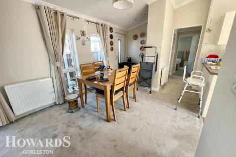 2 bedroom park home for sale