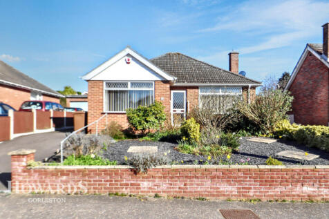 Dorothy Avenue, Bradwell 3 bed detached bungalow for sale