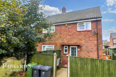 Southtown Road, Great Yarmouth 3 bed detached house for sale