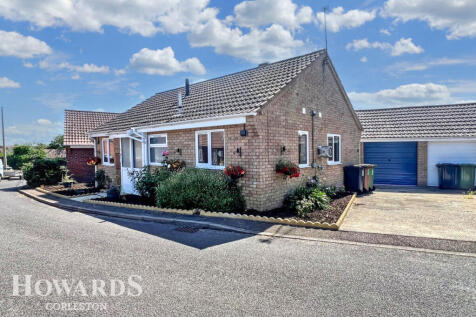 2 bedroom detached house for sale