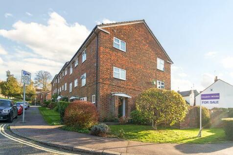 Park Close, Old Hatfield 4 bed townhouse for sale