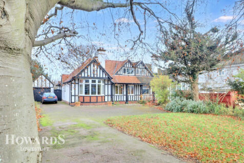 5 bedroom semi-detached bungalow for sale