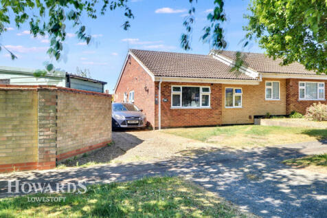 2 bedroom semi-detached bungalow for sale