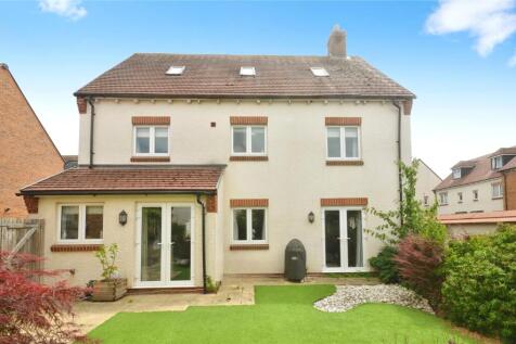 Cotts Field, Aylesbury HP17 5 bed detached house for sale