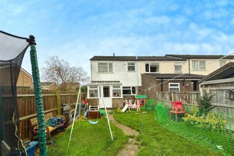 Dickens Close, Bicester OX26 3 bed end of terrace house for sale