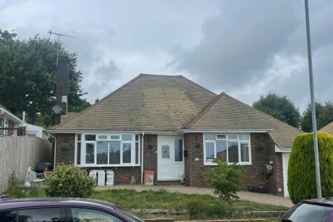 5 bedroom detached bungalow for sale