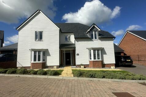 5 bedroom detached house for sale