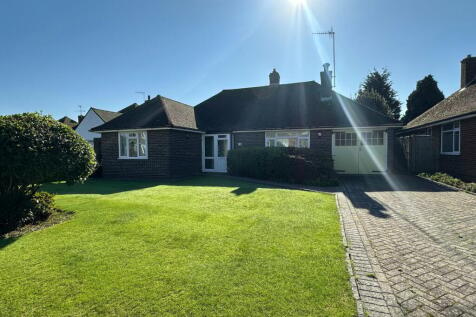 2 bedroom detached bungalow for sale