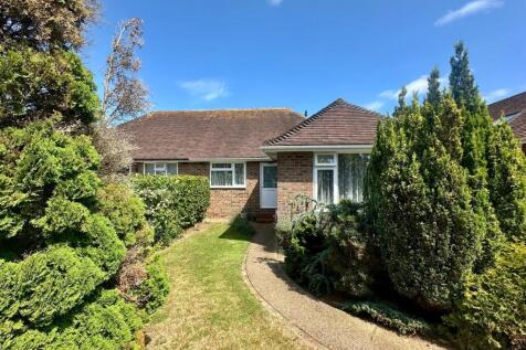 3 bedroom semi-detached bungalow for sale
