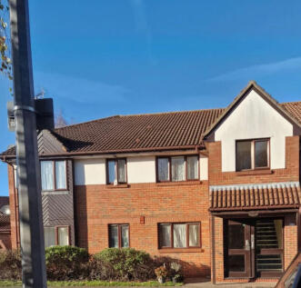 Banner Close, Purfleet, RM19 2 bed apartment for sale