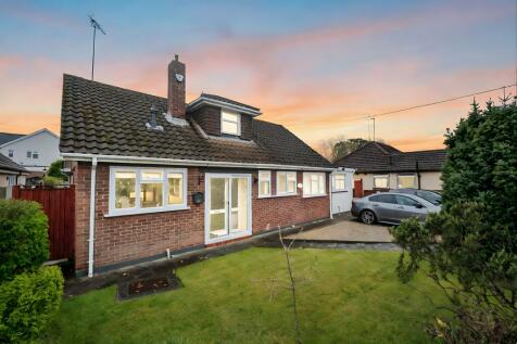 4 bedroom detached bungalow for sale