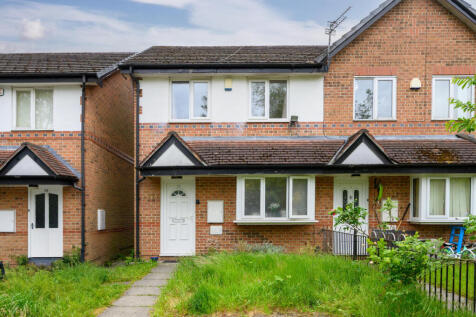 2 bedroom semi-detached house for sale