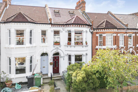 Pathfield Road, Streatham, SW16 5 3 bed apartment for sale