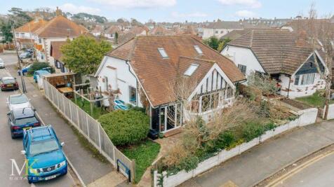 Riverside Road, Bournemouth BH6 3 bed chalet for sale