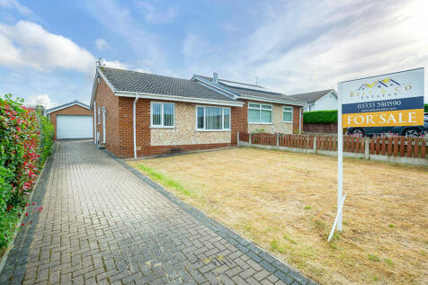 2 bedroom semi-detached bungalow for sale