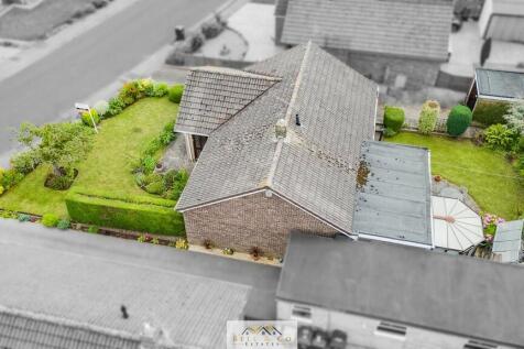 Hawthorne Avenue, Sheffield S25 2 bed detached bungalow for sale