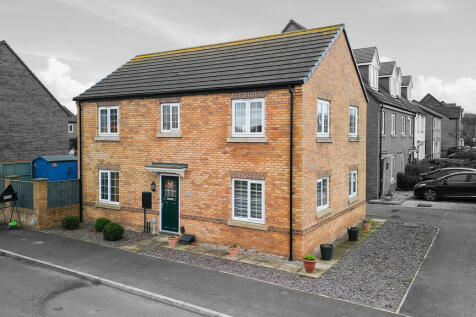 Cressbrook Road, Rotherham S60 4 bed detached house for sale