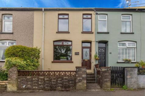 Barnfield Terrace, Pontypool NP4 3 bed terraced house for sale