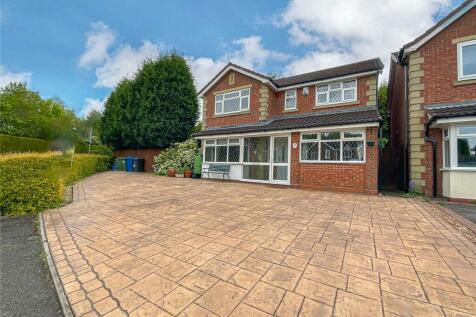 5 bedroom detached house for sale